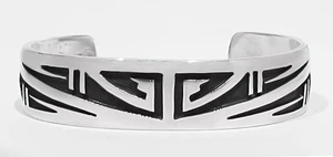 BONITO brazalete vintage firmado Hopi Watson Honanie plata de ley 925 6" - Imagen 1 de 6