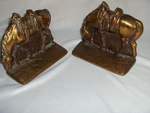 Sujetos de libro de colección con acabado de cobre metal fundido caballos ensillados finales de libro BONITOS - Imagen 1 de 5