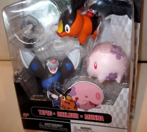 3 figures ✰ 2011 TOMY Pokemon 3-Pack Tepig, Drilbur, Munna, SEALED NEW figure - Picture 1 of 3