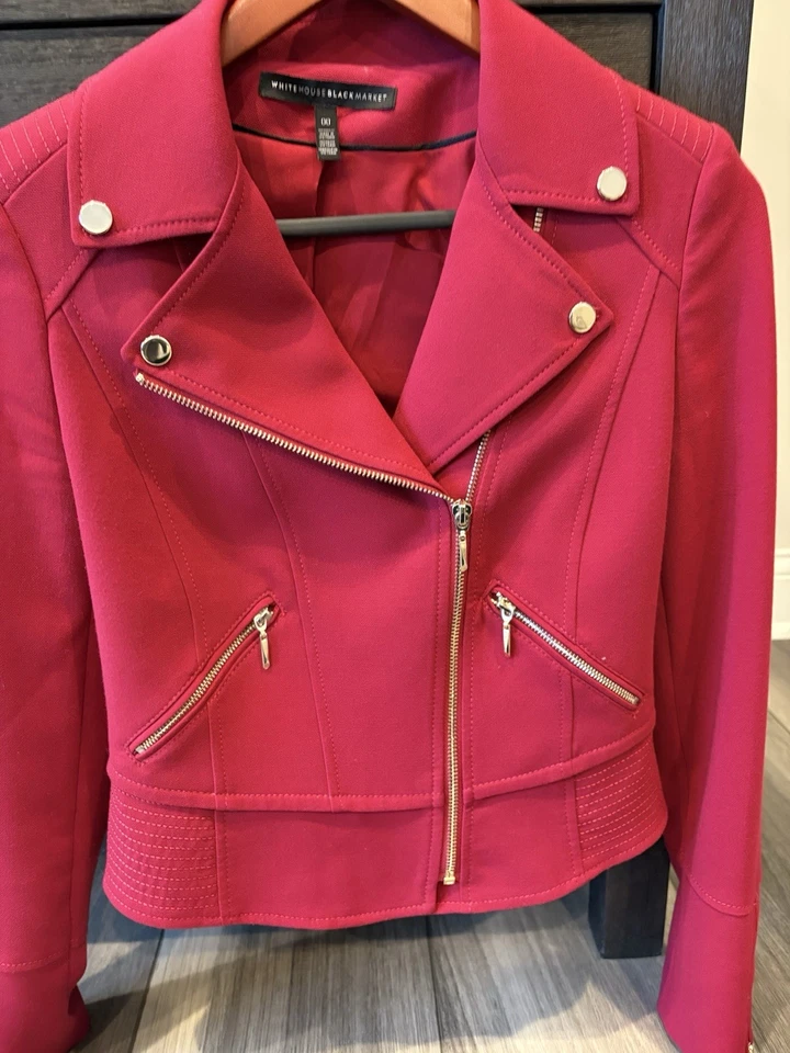 Мотокуртка White House Black Market оборудование красное золото на молнии - Изображение 1 из 4