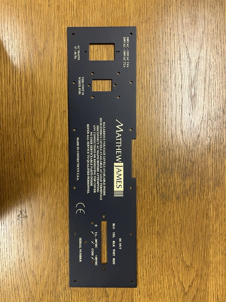 Panel trasero amplificador Matthew James - raro linaje Mark Levinson - audio de alta gama Foto 1 de 4