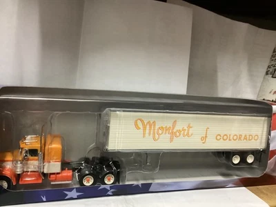 camion americani KENWORTH W925 1974 Monfort of COLORADO   1/43 die-cast  ALTAYA - Immagine 1 di 4