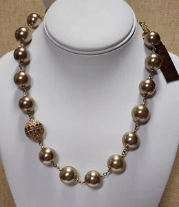 Carolee Signed Taupe Colored Faux Pearl Necklace Purple Crystal Clasp A-830 - Picture 1 of 8