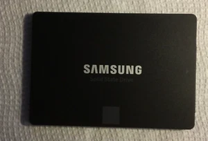 Samsung 500GB SSD 850 EVO MZ-75E500 2.5" SSD SATA III Internal Solid State Drive - Bild 1 von 2