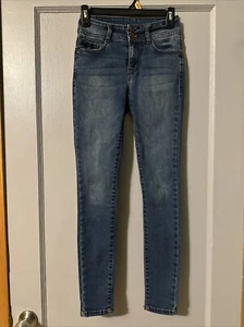 Wallflower Flirty Curvy High Rise Jeans Juniors Size 1 - Picture 1 of 14