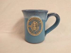Deneen Pottery "The Original Pancake House" Denver, CO.  2018  Blue Mug 8 oz - Imagen 1 de 8