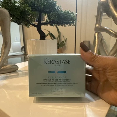 Kerastase Bain Thérapiste 洗发露 8.5 盎司 (250ml) — 第 1/2 张图片