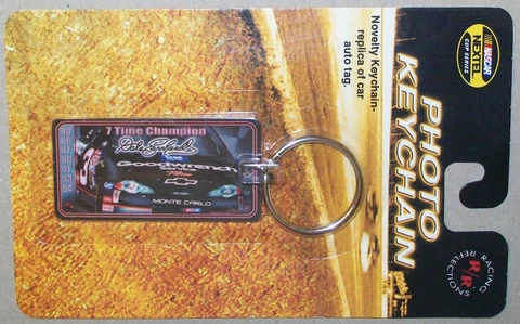 DALE EARNHARDT SIGNATURE GM GOODWRENCH NASCAR WINSTON CUP METAL PHOTO KEYCHAIN Cover