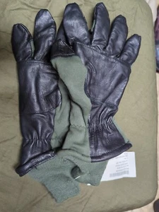U. S. ARMY NOMEX FLYERS GLOVES Intermediate Cold Weather HAU-15/P SIZE 9 NWT - Picture 1 of 3
