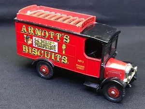 Corgi Arnott's Biscuit Truck Diecast Scale 1:43 Made in Great Britain - Picture 1 of 10