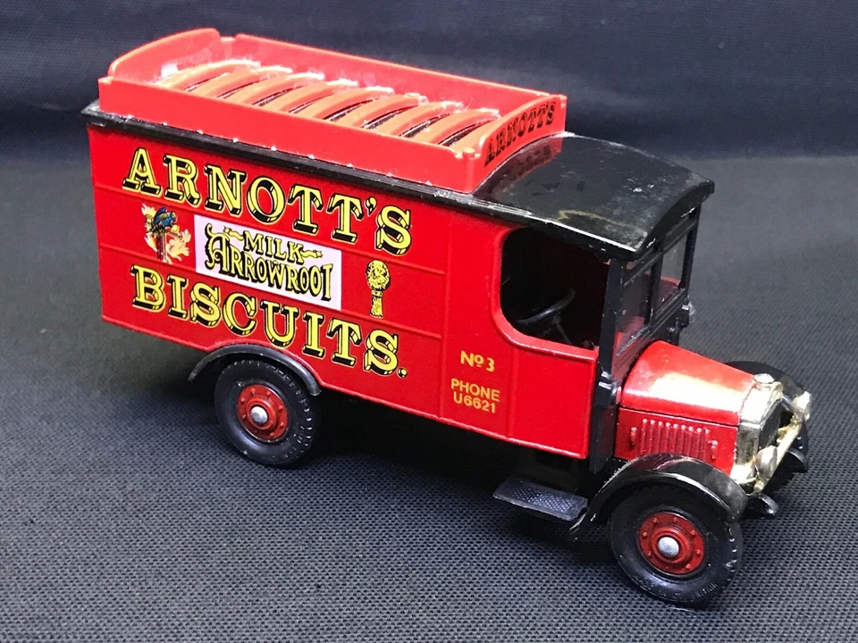 Corgi Arnott's Biscuit Truck Diecast Scale 1:43 Made in Great Britain - Image 1 of 4