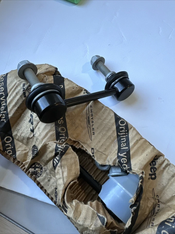 Barra estabilizadora trasera izquierda Jeep Grand Cherokee - Dodge Durango - Mopar 2016-2022  Foto 1 de 2