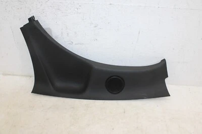 Pilar trasero derecho Saturn Sky 2007-2010 25796029 OEM IZ65 Foto 1 de 4