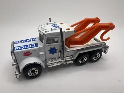 Vintage Matchbox 1981 Peterbilt Police Tow Truck 1:80 ~ Macau - Image 1 of 4