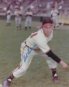 Signed 8x10 BOB LEMON 8X10 Cleveland Indians Photo - COA - Picture 1 of 1