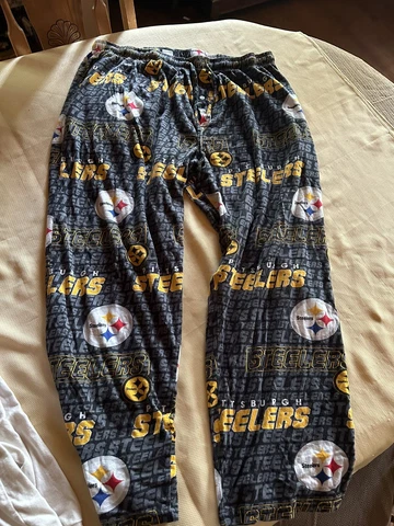 PITTSBURGH STEELERS WOMEN'S SIZE LARGE PAJAMA LOUNGE PANTS Cover