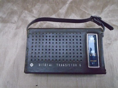 HITACHI WH-638 2 BAND SOLID STATE RADIO - Image 1 of 4