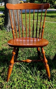 Set of 4 Vintage Nichols and Stone dining chairs Spindle Back Windsor  - Picture 1 of 9