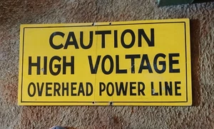 Insegna Avvertenza Legno Vintage Alta Tensione Linee Elettriche Sovraccariche 24 per 12" - Foto 1 di 2