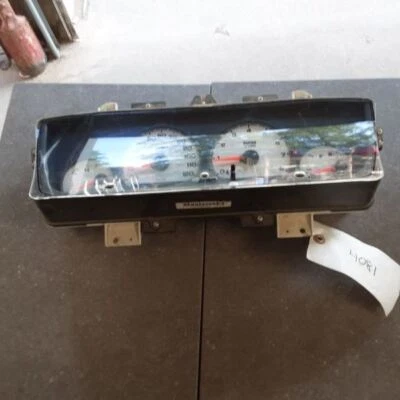 Aglomerado de velocímetro excluindo SRT4 MPH com tacômetro compatível com 03-05 NEON 35726 - Imagem 1 de 3