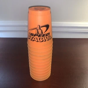 Speed Stacks WSSA Oficial 3.75" Juego de 12 tazas, naranja, bolsa con cordón con clip - Imagen 1 de 14