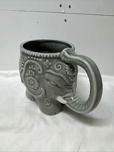 EUC Boston Warehouse 3D Embellished Asian Elephant 16 oz Coffee Mug/Tea Cup Grey - Picture 1 of 9