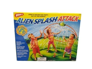 Vintage 2001 Wham-O ALIEN SPLASH ATTACK Hose Sprinkler Water Game - Picture 1 of 11