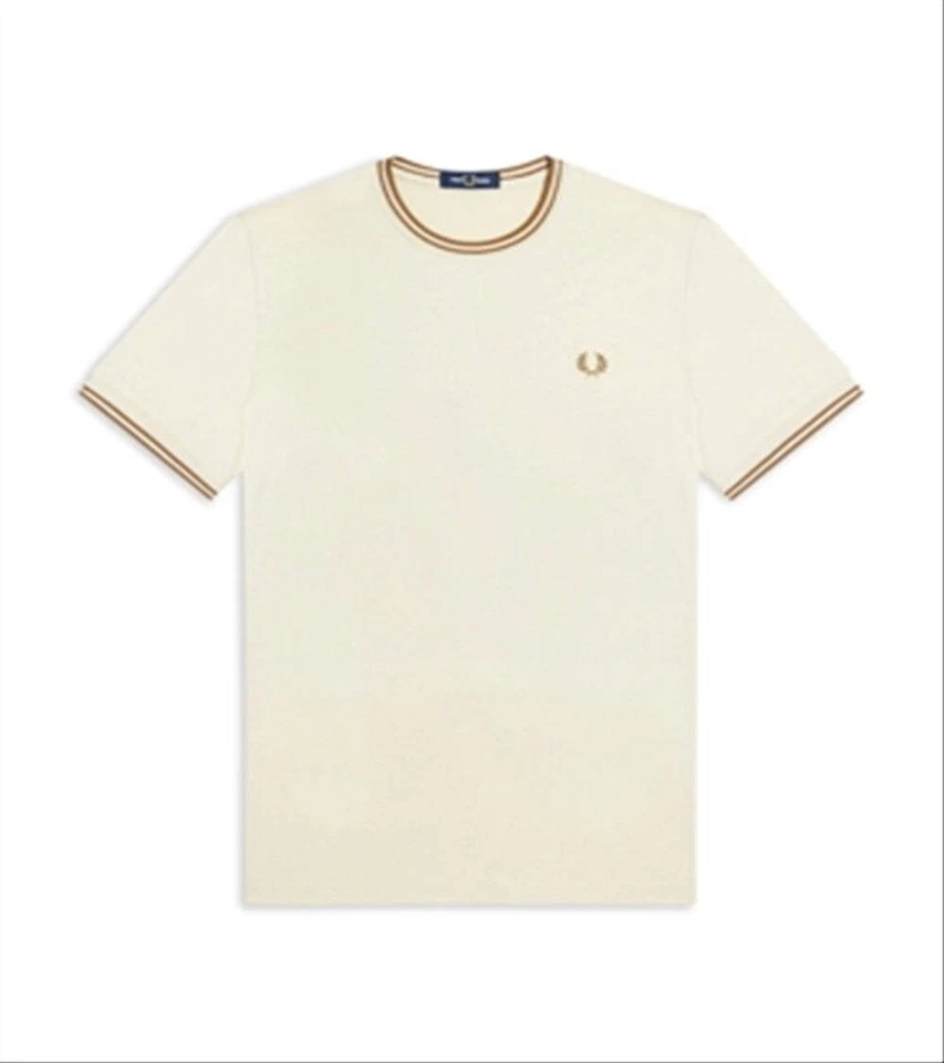 Fred Perry 双尖短袖 T 恤粉色 XXL 码 — 第 1/1 张图片