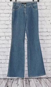 Jeans blu Escada pantaloni con fondo a campana svasati impreziositi da gioielli Swarovski TAGLIA 34 - Foto 1 di 11