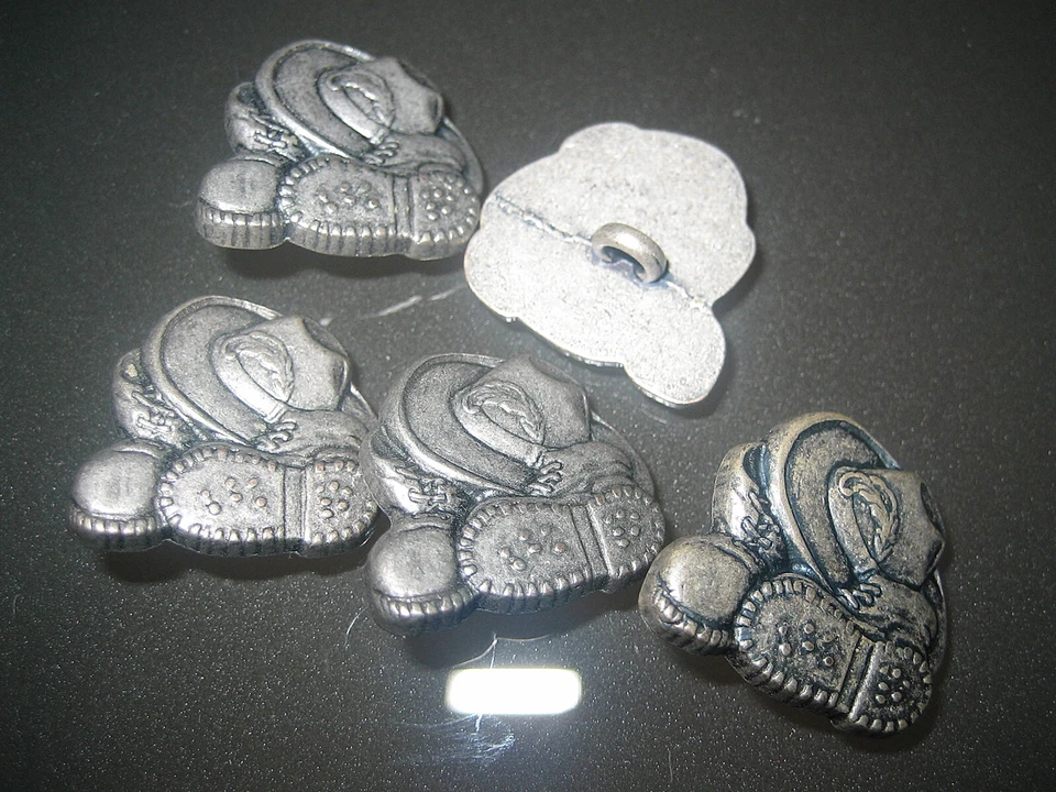 5x Metallknöpfe, Trachtenknöpfe - Wanderschuh und Hut - 19mm - Bild 1 von 1