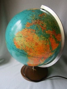 schöner alter JRO München Wechselbild-Globus beleuchtet Globe 29cm mit Holzfuß - Picture 1 of 24