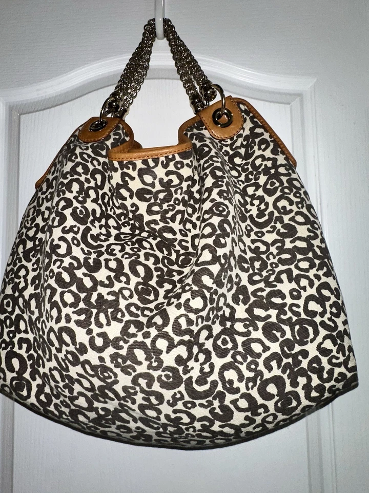 Antonio Melani Stunning Leather Trim Chain Handle Hobo Satchel Bag Big And Gorge - Image 1 of 4