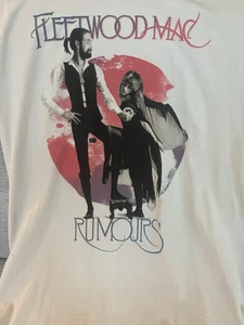 Christine McVie Owned Fleetwood Mac Rumours T-Shirt, Gr. Small, mit Provenienz - Bild 1 von 9