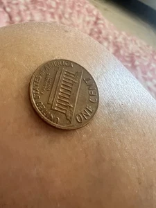 RARE 1969 D Floating Roof Penny - Picture 1 of 5