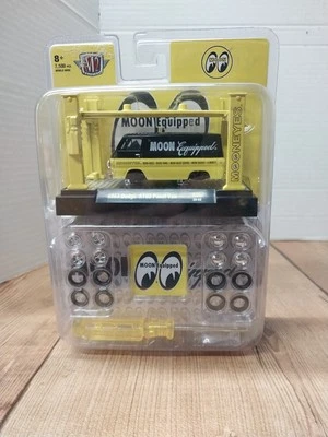 KIT MODELO DODGE A100 EDIÇÃO LIMITADA 7.500 MOON EYES 1967 PILOTOS REAIS! - Imagem 1 de 4