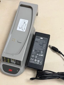3M TR-340 Lithium Ionen Akku Ladegerät Modell TR-340 19V 2,37A Netzteil - Bild 1 von 8