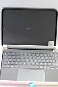 Logitech Combo Touch Tastatur Hülle für Apple iPad Pro 11 Zoll (Modell M4, 2024) - Bild 1 von 7