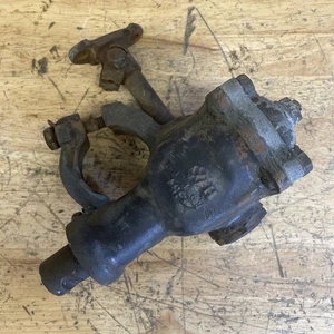 VW Steering Box 311 415 131 A CORE for Parts Volkswagen Output 24mm/.94in - Picture 1 of 7