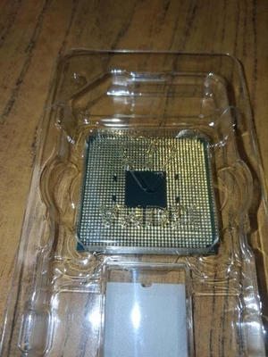 RYZEN 5 5600X CPU (6Core 12 Thread) - With Original Wraith Cooler - Image 1 of 4