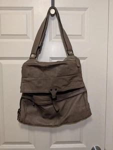 Club Monaco große hellbraune Hobo-Schultertasche aus weichem Leder mit Reißverschluss Handtasche - Bild 1 von 14