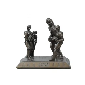 Star Wars The Rescue of Princess Leia Statuette 1,223 out of 5,000 - Picture 1 of 3
