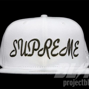 SS23 SUPREME SCRIPT NEW ERA CAP HAT WHITE SIZE 8 2023 - Picture 1 of 8