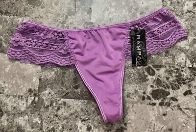 BRAGAS TANGA RARAS VINTAGE NUEVAS CON ETIQUETAS RAMPAGE PEQUEÑAS PÚRPURA ENCAJE LISO RECORTADO TRASERO Foto 1 de 4