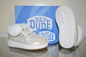 HEYDUDE Wendy Fold Shoes Toddler Girl's Regular Metallic Gold 42605-710 NIB - Picture 1 of 5