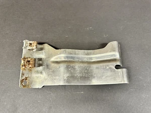 BMW X5 M X6 E70 E71 F15 F16 F85 F86 RIGHT FUEL TANK SPLASH SHIELD GUARD BRACKET - Picture 1 of 3