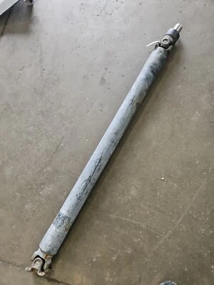 03-08 Nissan 350Z transmisión automática hélice eje de transmisión 37000-CD100 Foto 1 de 4