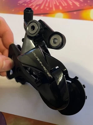 Desviador trasero Shimano RD-R9100-SS 11 velocidades jaula corta  Foto 1 de 2