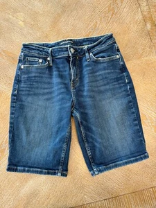 Calvin Klein jeans sz 6 Blue Denim Bermuda shorts Waist 30” Inseam 10” - Picture 1 of 5