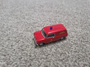 1/72 CARARAMA CLASSIC - SOMERSET FIRE BRIGADE MINI PANEL VAN DIECAST MODEL CAR - Picture 1 of 2