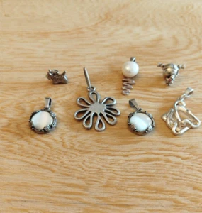 Set bestehend aus 7 signierten Silberanhängern - Sterlingsilber Charm Stil - Bild 1 von 20